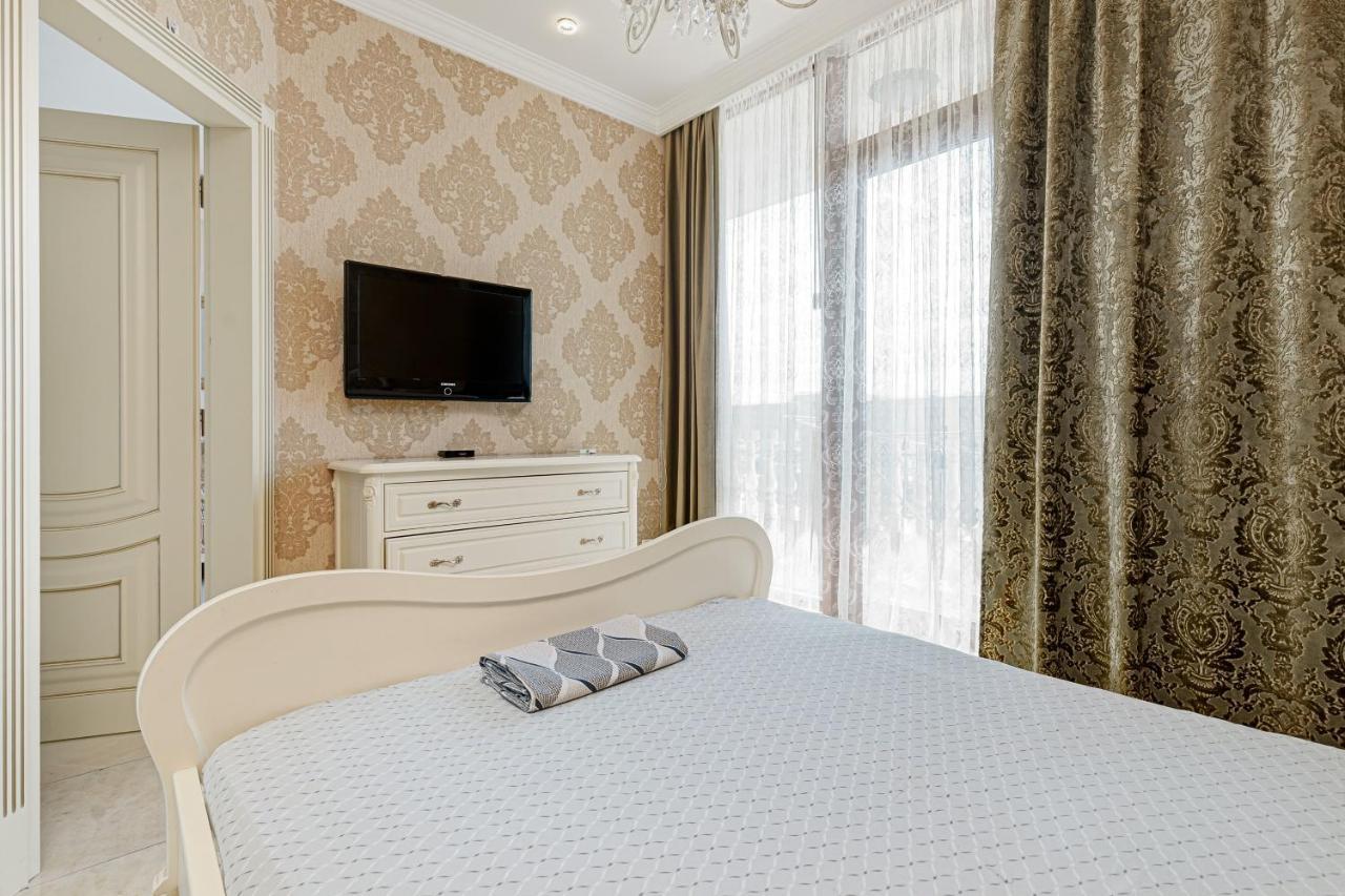 Greek Street Deluxe Apartment Odessa Eksteriør bilde