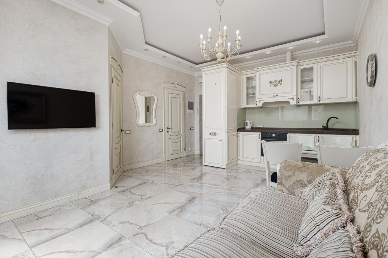 Greek Street Deluxe Apartment Odessa Eksteriør bilde