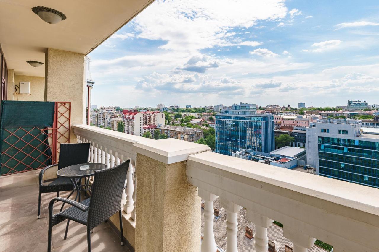 Greek Street Deluxe Apartment Odessa Eksteriør bilde